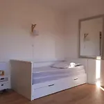 La Mer, La Plage, Le Sable Apartment