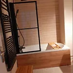 La Mer, La Plage, Le Sable Apartment *