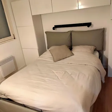 La Mer, La Plage, Le Sable Apartment *